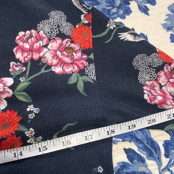 Floral Long Sleeve - Picture 5 of 7